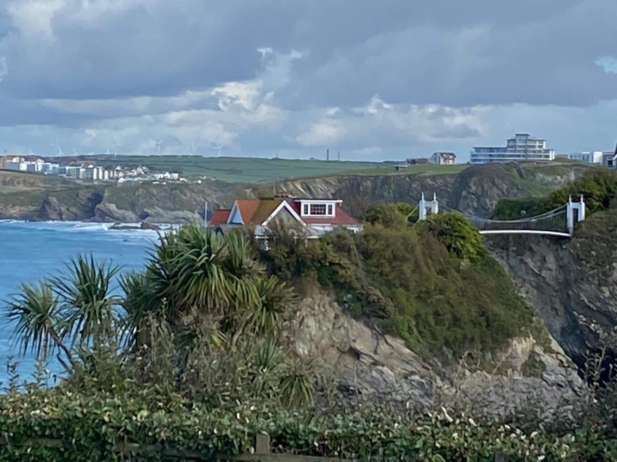 Ocean View Rd *